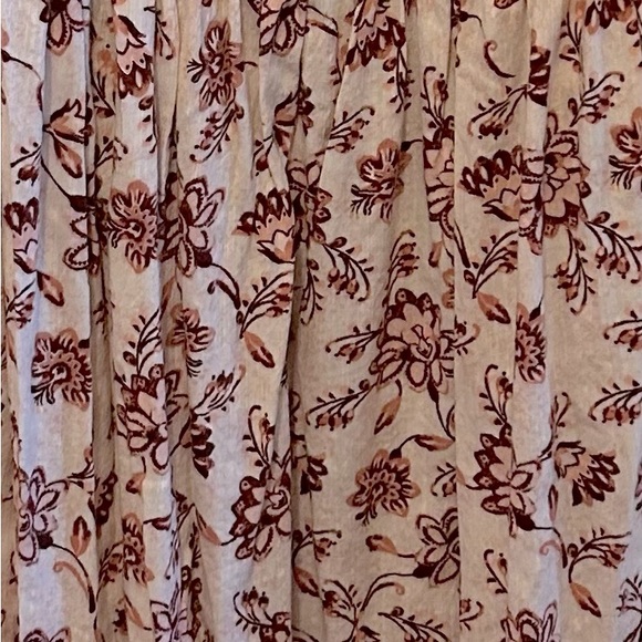 Old Navy Cream and Burgundy Floral Midi Dress - Picture 4 of 4